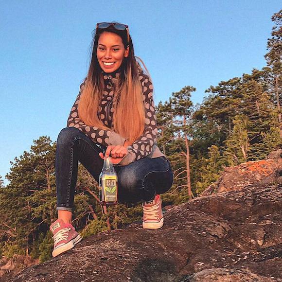 Meet your Posher, Shelby - Picture 1 of 1